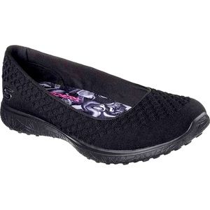 Women’s Skechers Shoe
